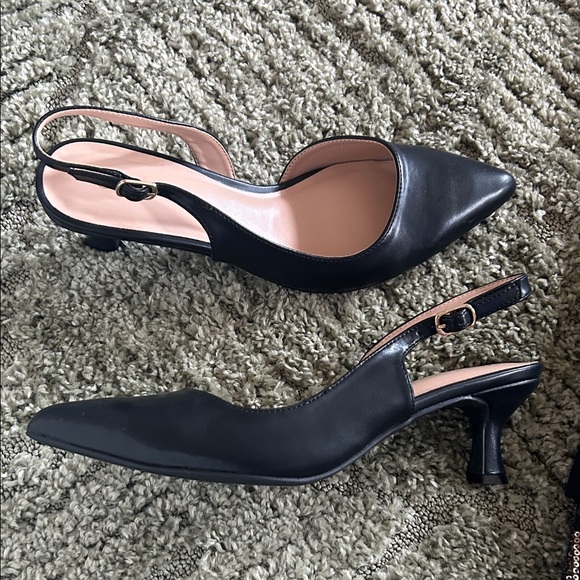 Shoes - Black Slingback Kitten Heels